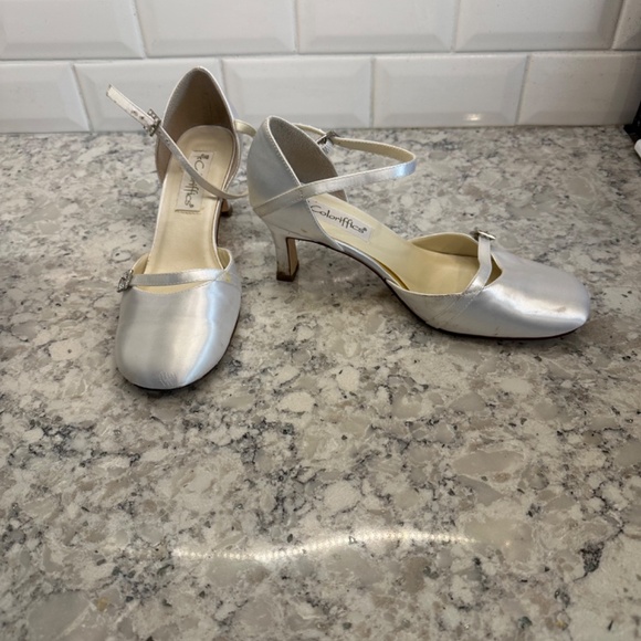 Halloween Costume white satin Wedding Bride Shoes sz 8-1/2 W size 8.5 W - Picture 14 of 14